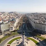 Prime 51 Bedroom Home Overlooking Marques Pombal